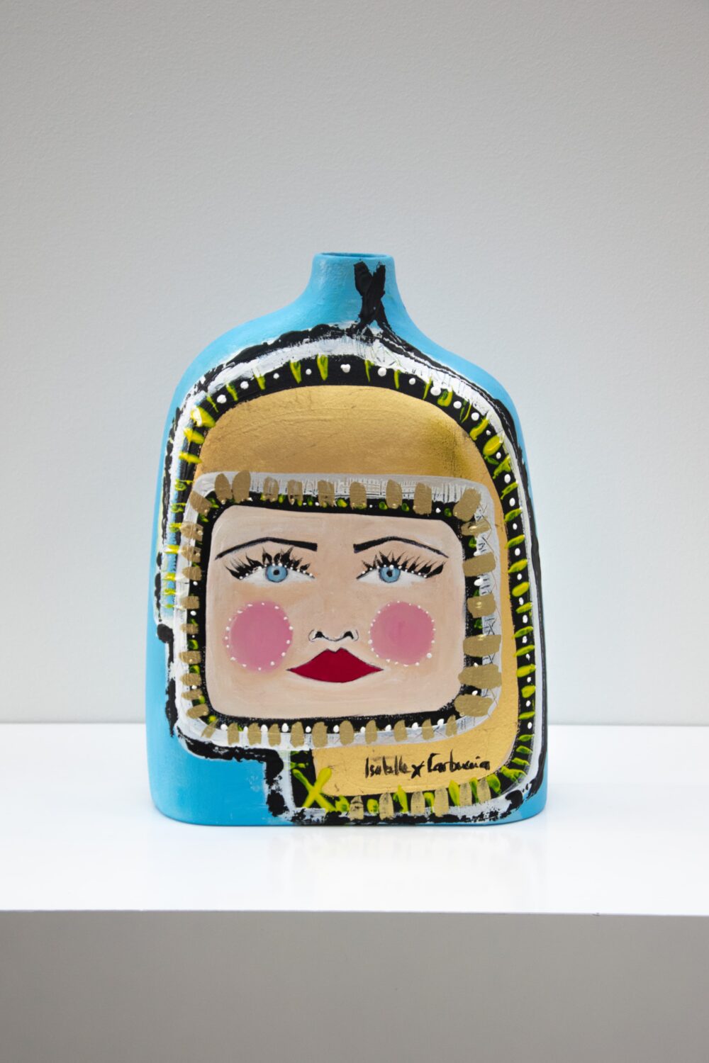 LA POUPÉE BLEUE ISABELLE CARBUCCIA GALERIE BEL'ARTI