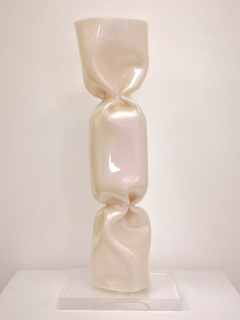 WRAPPING BONBON BLANC NACRE JENKELL GALERIE BEL'ARTI